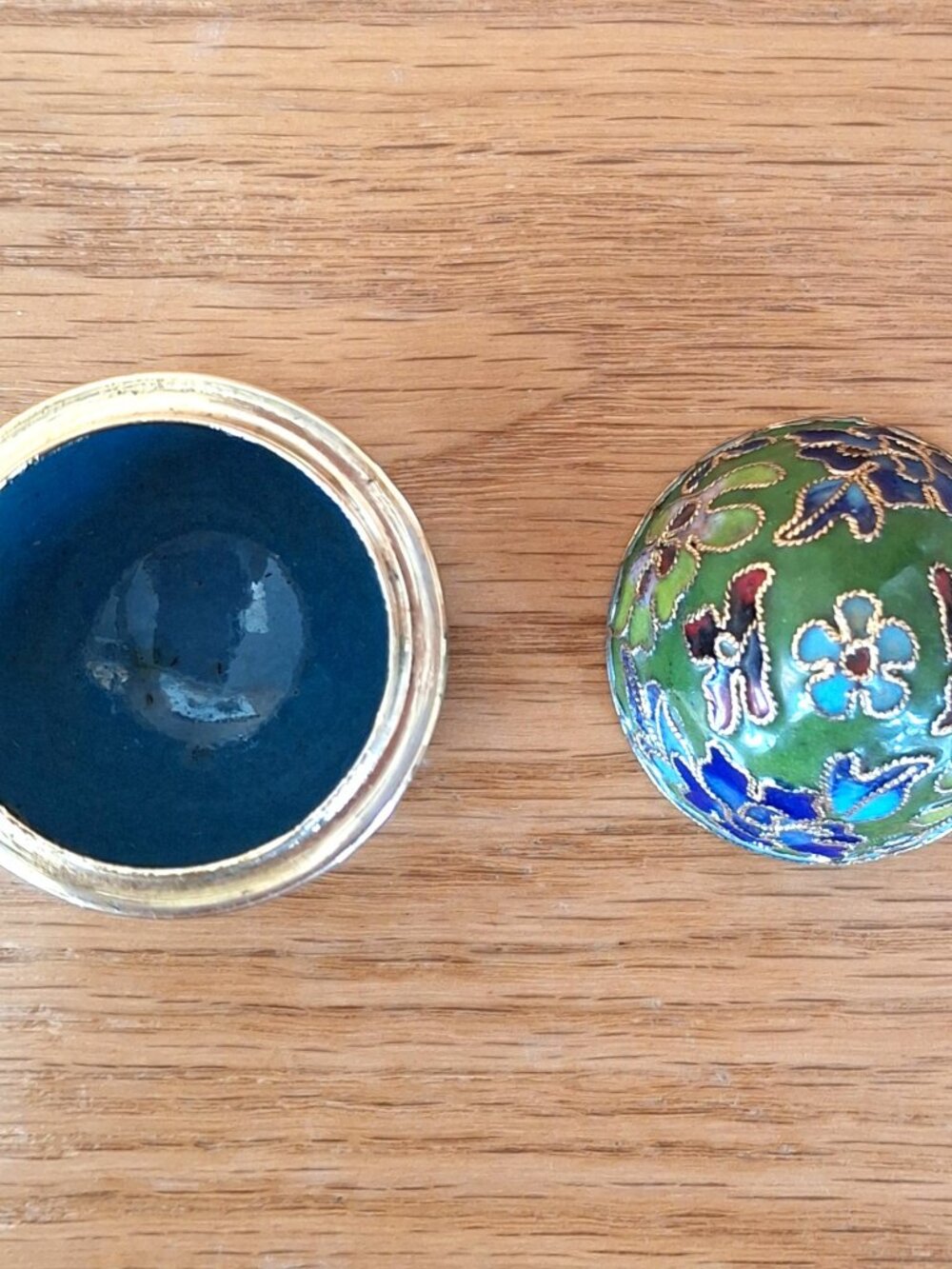Vintage Cloisonne Egg Trinket Box - Picture 4 of 5
